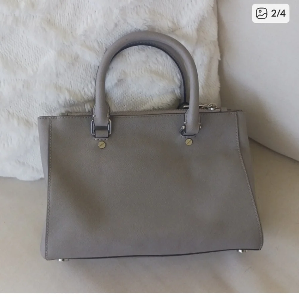 Michael Kors Elegant Gray Satchel Bag Handbag - Picture 2 of 4